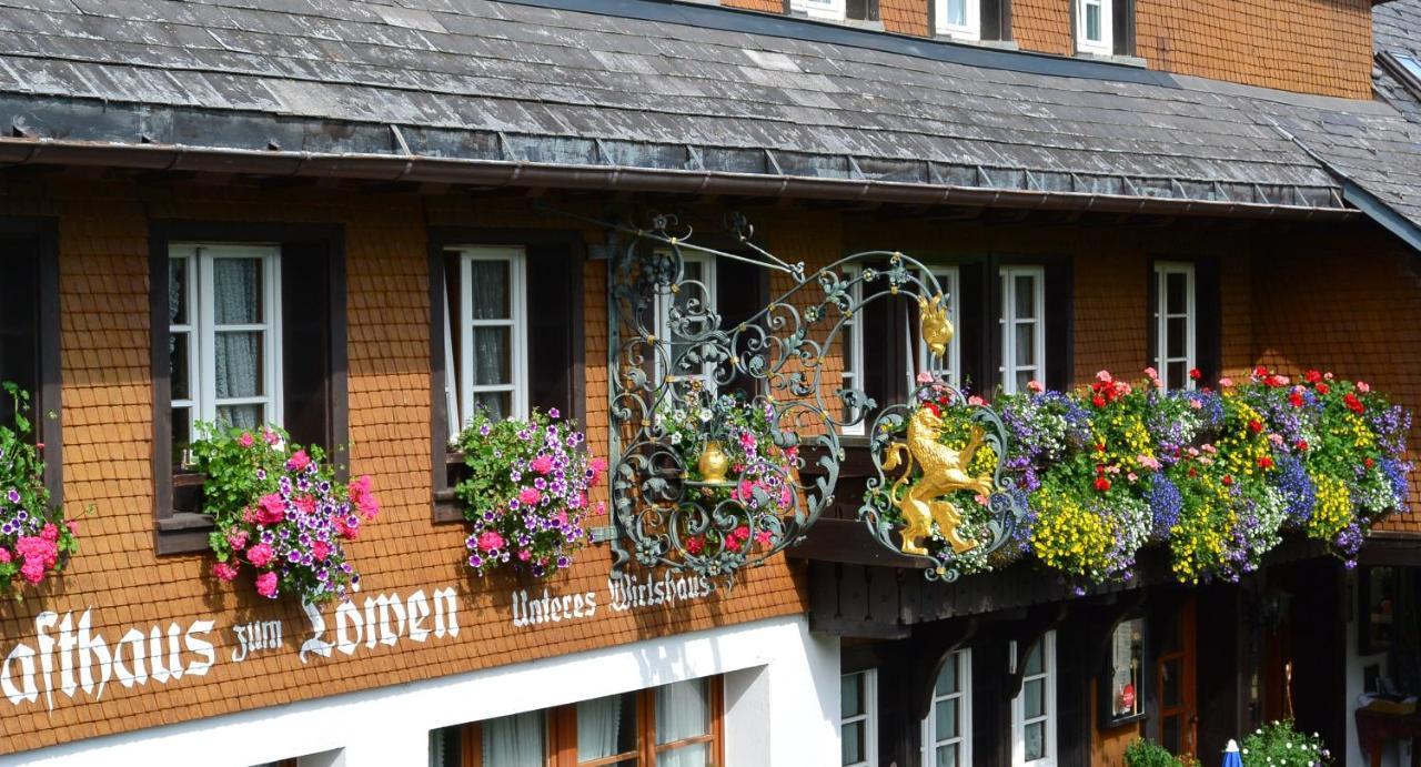 Hotel Zum Lowen - Unteres Wirtshaus Titisee-Neustadt Buitenkant foto